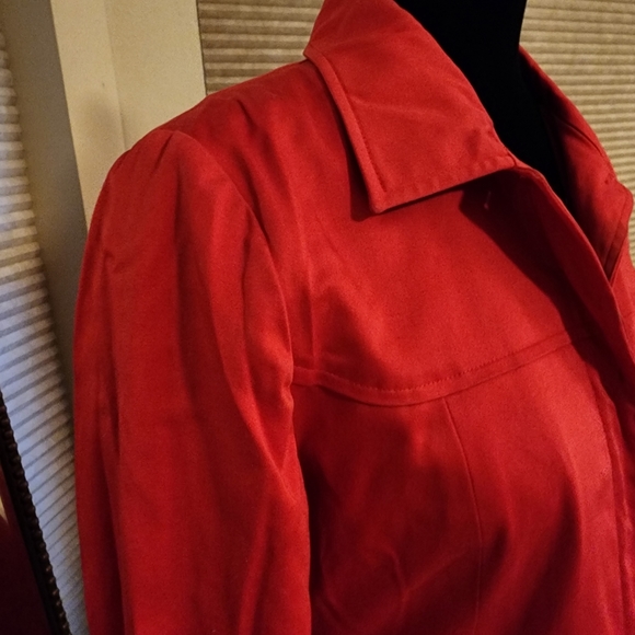 Light Jacket - Picture 2 of 3